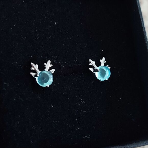 925 Sterling Silver Deer Earrings - Picture 3 of 7